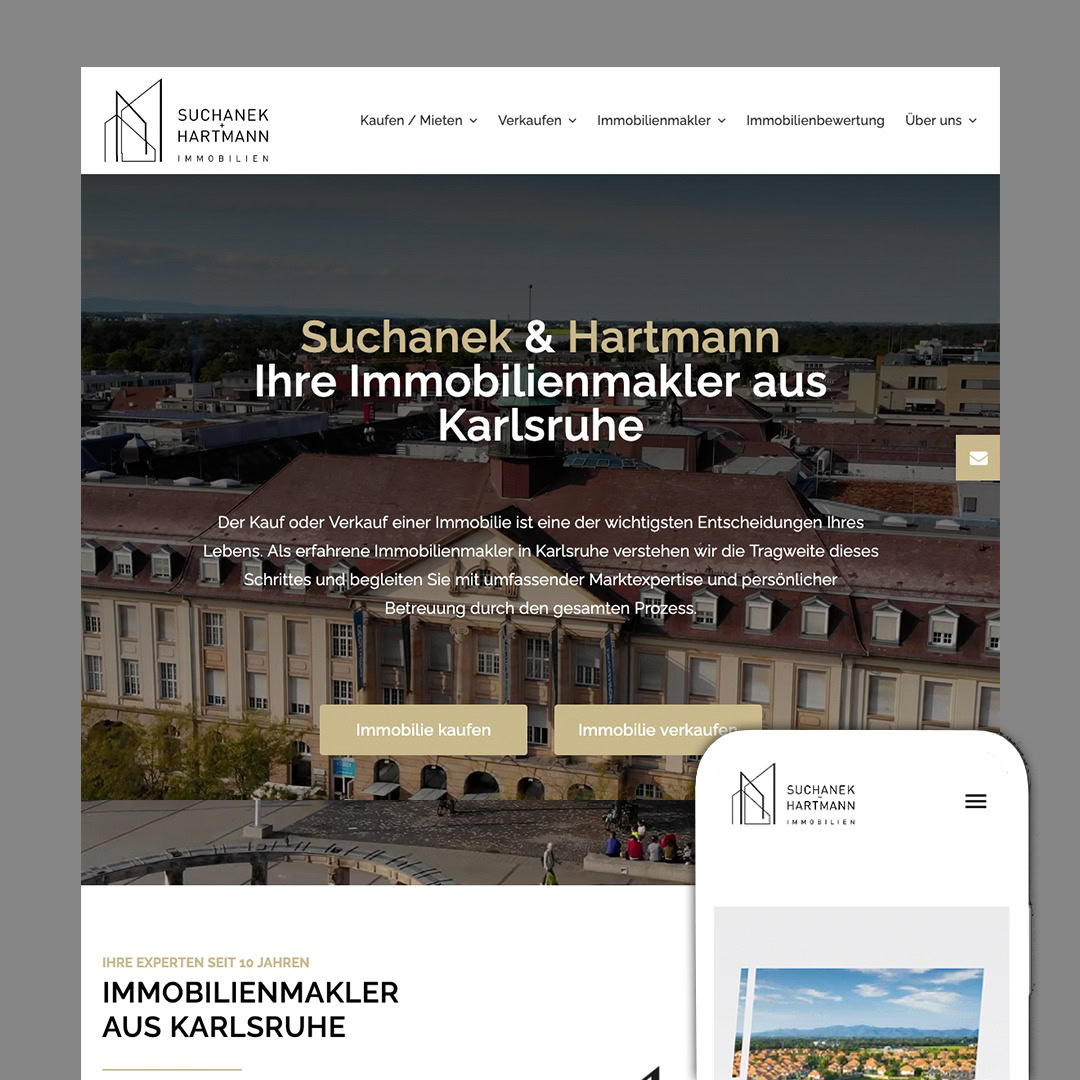 Screenshot einer Immobilienmakler-Website für Suchanek & Hartmann Immobilien in Karlsruhe, mit Logo, Navigationsmenü, Hauptbanner mit Stadtansicht und Schaltflächen für den Kauf oder Verkauf von Immobilien - dargestellt in Myo im Balance-Stil.