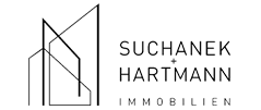 Minimalistisches Logo mit geometrischen Linien, die auf der linken Seite abstrakte Gebäude bilden, und dem Text SUCHANEK + HARTMANN IMMOBILIEN in Großbuchstaben auf der rechten Seite, der für eine Immobiliengesellschaft steht.