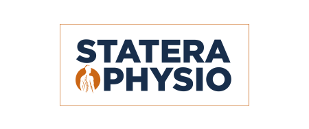 Logo für Statera Physio mit fettgedrucktem marineblauem Text und einem orangefarbenen Kreis mit der weißen Silhouette einer menschlichen Figur mit sichtbarer Wirbelsäule - perfekt für Wordpress-Wartung oder Websites im Gesundheitswesen.